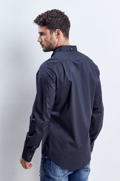 חולצה מכופתרת שרוול ארוך SLIM FIT בצבע שחור