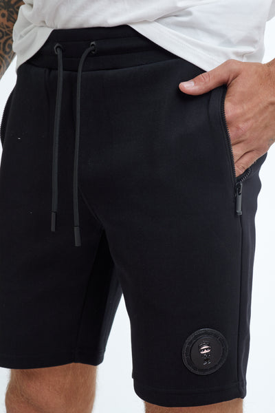 מכנס קצר בצבע שחור