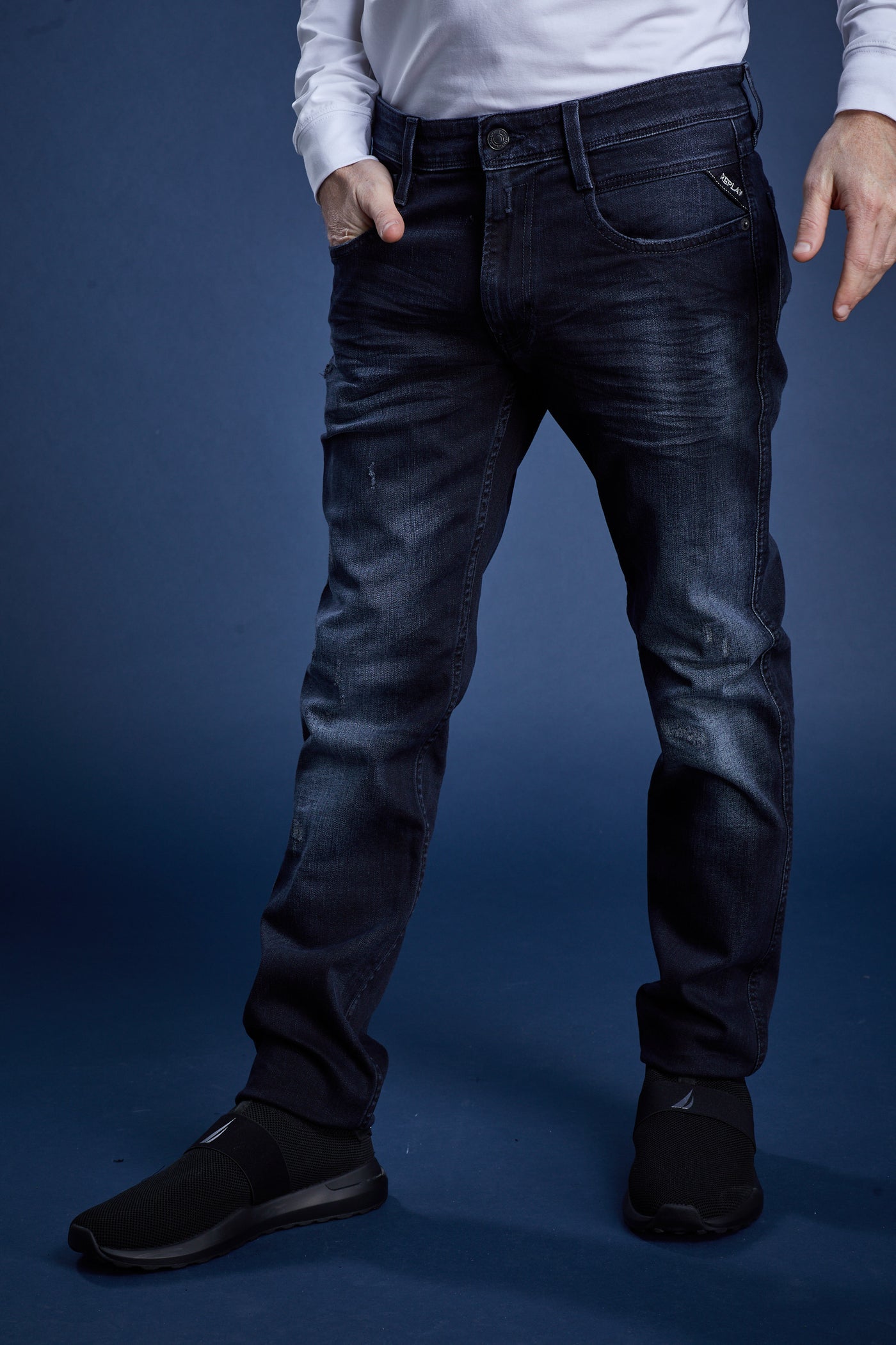 מכנס ג'ינס SLIM בצבע כחול