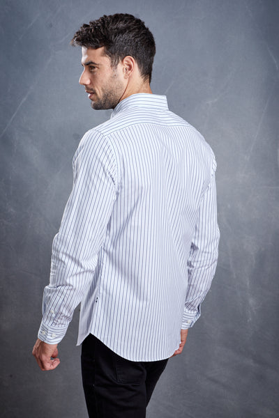 חולצה מכופתרת שרוול ארוך בצבע פסים לבן כחול