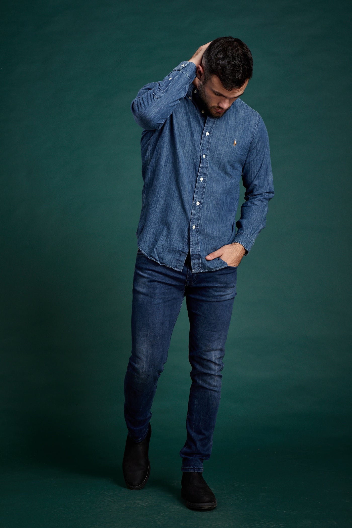 חולצה מכופתרת שרוול ארוך ג'ינס בצבע כחול CLASSIC FIT